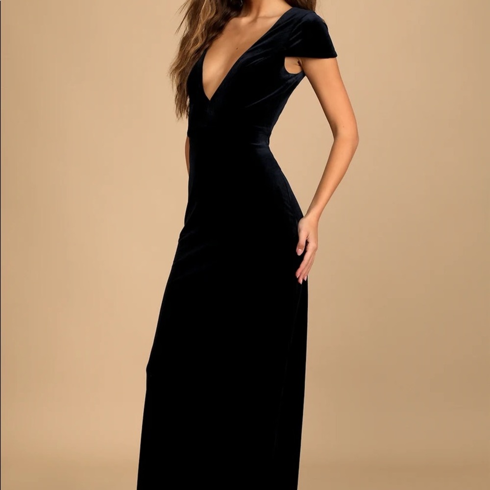 Lulu's Black Velvet Maxi Dress